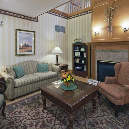 Country Inn & Suites By Radisson, 普雷里德欣 外观 照片